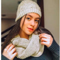 Kit Inverno com Gorro e Lenço em Tricot de Lã Trançada